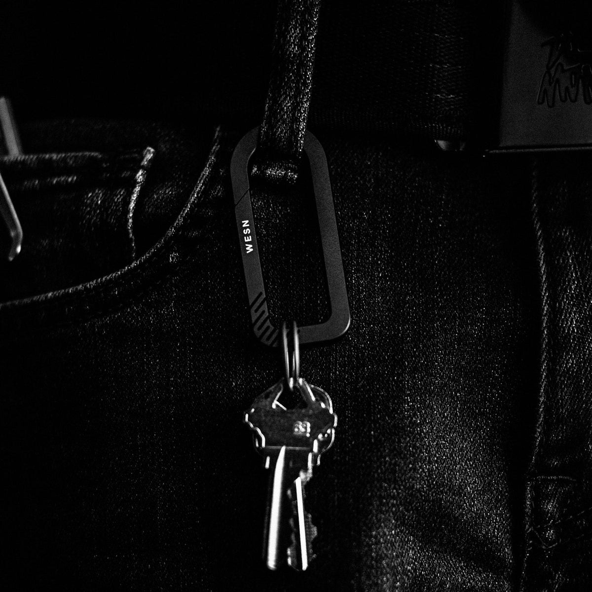 WESN The CB Titanium Carabiner