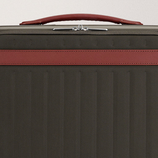 Carl Friedrik The Carry-on X