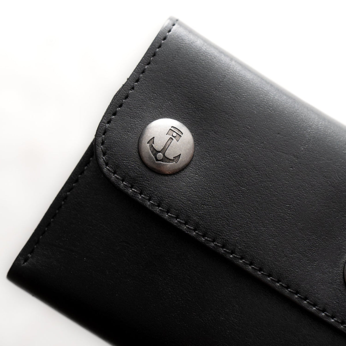 Iron & Resin Santa Fe Leather Wallet