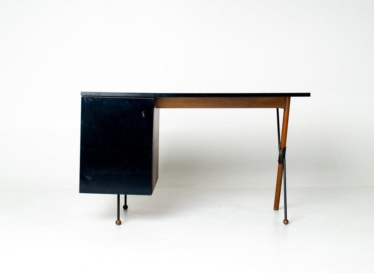 Greta Grossman Model 6200 Desk for Glenn of California, 1952 — Dave Brubeck Estate