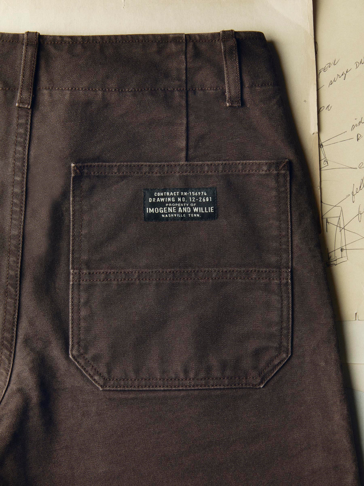 imogene + willie hencye washed canvas workpant in carob
