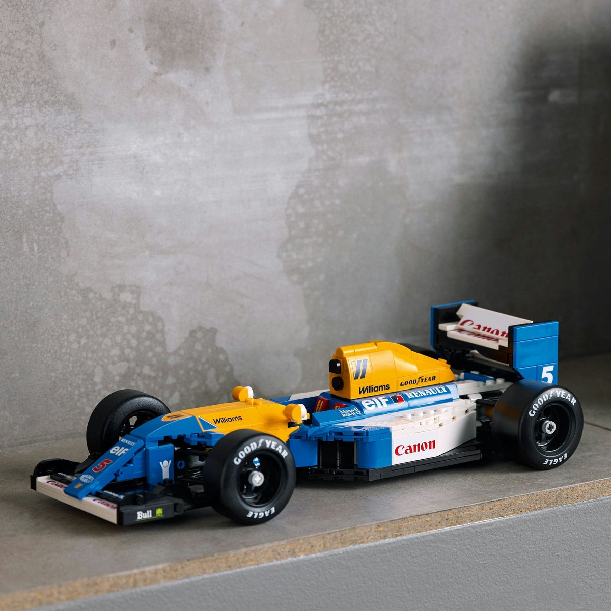 LEGO Icons: Williams Racing FW14B & Nigel Mansell