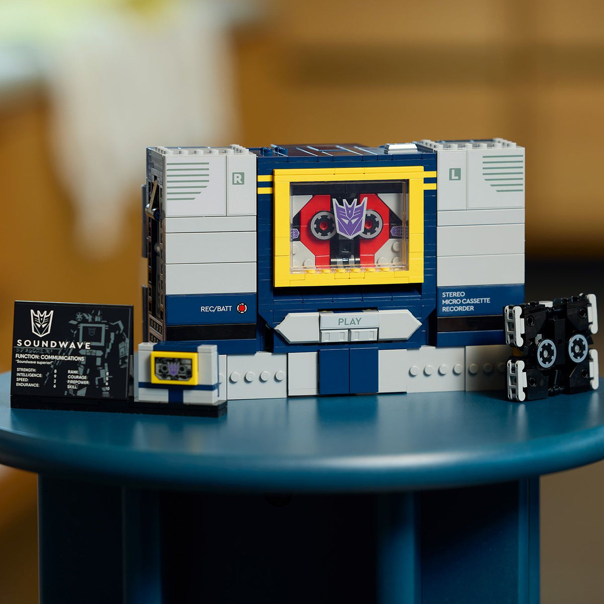 LEGO Transformers: Soundwave