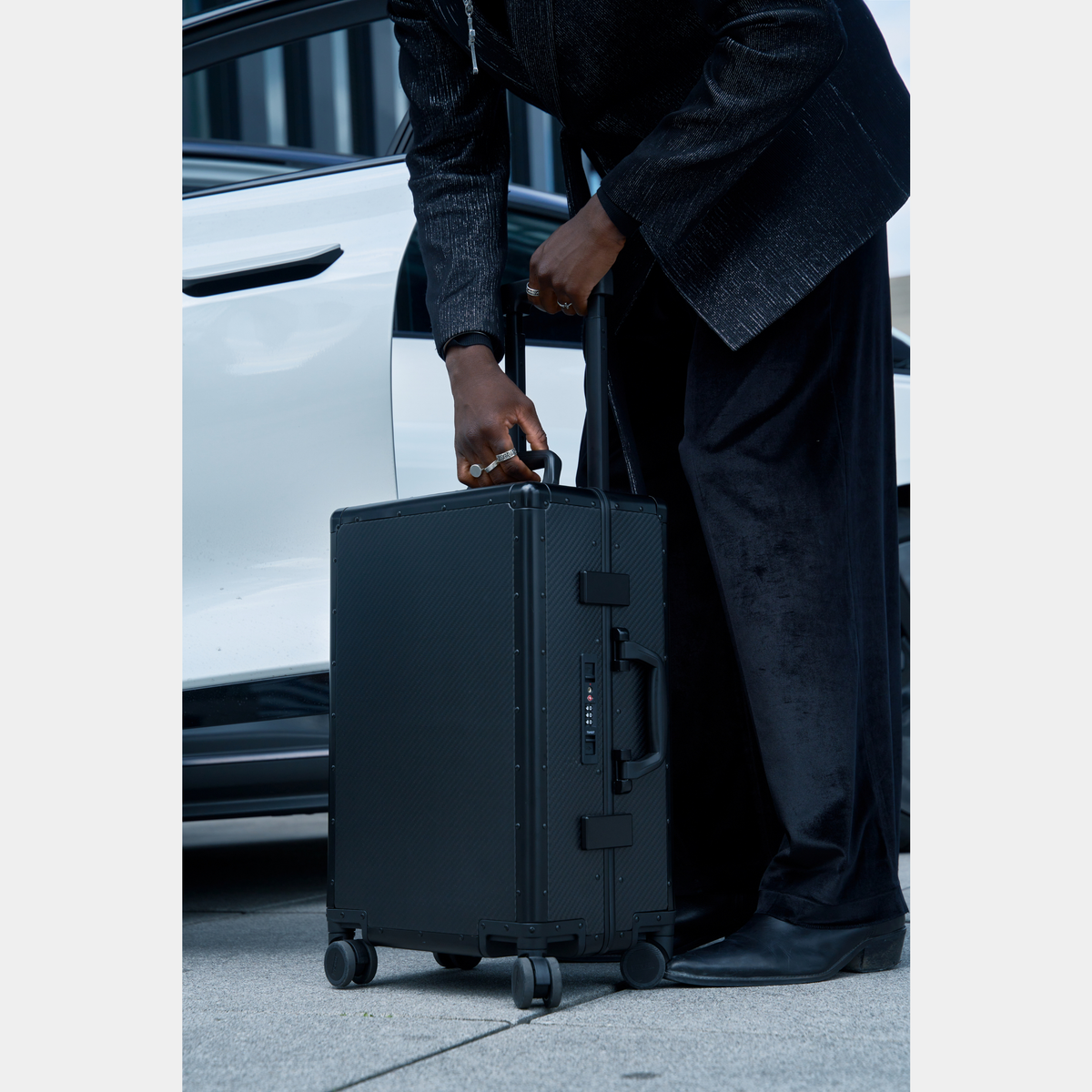 MVST Carbon X 2.0 Carbon Fiber Black Suitcase