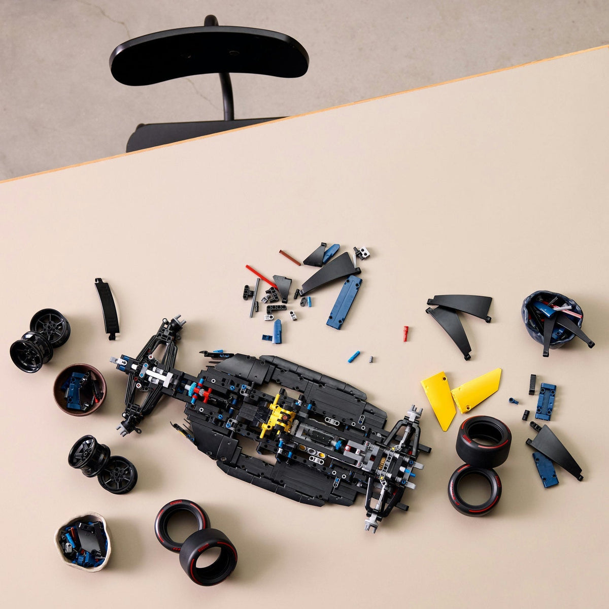 LEGO Oracle Red Bull Racing RB20 F1 Car