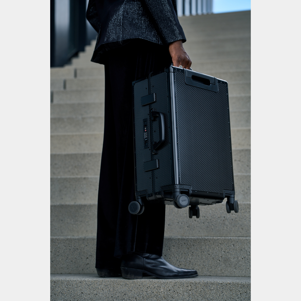 MVST Carbon X 2.0 Carbon Fiber Black Suitcase