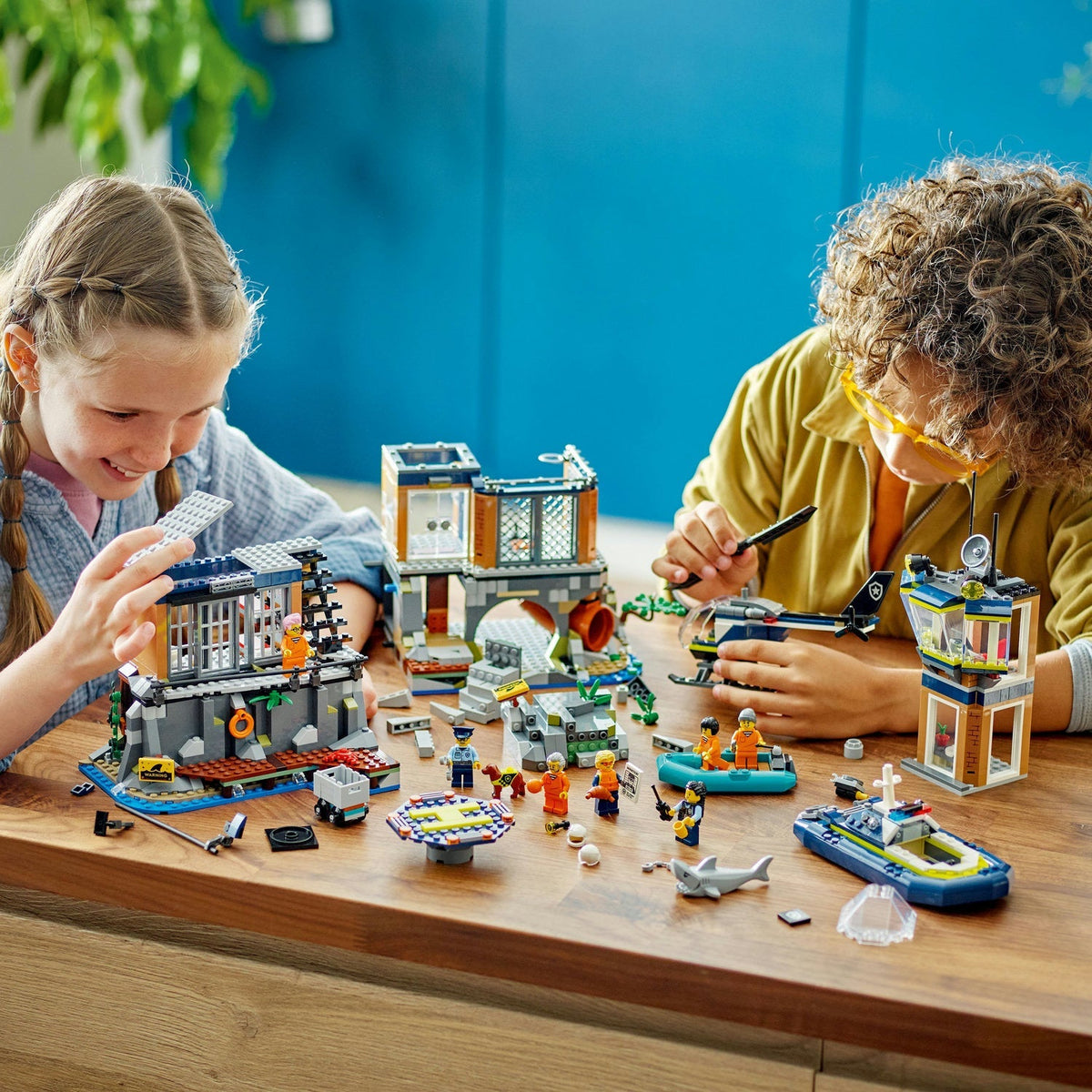 LEGO City: Police Prison Island