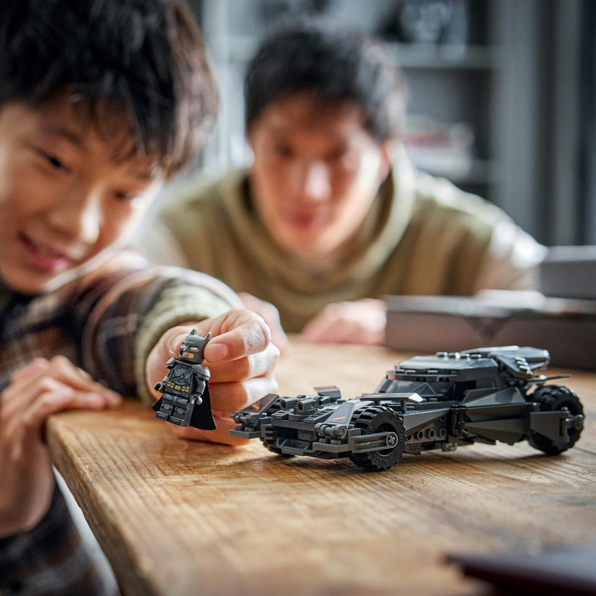 LEGO® Super Heroes: Batman v Superman™ Batmobile™
