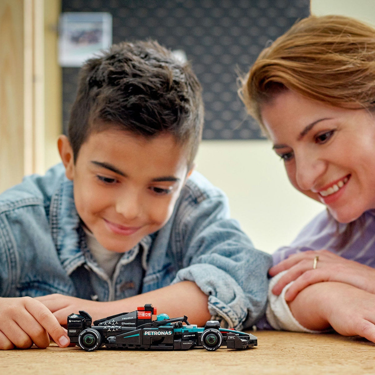 LEGO Speed Champions: Mercedes-AMG F1 W15 Race Car