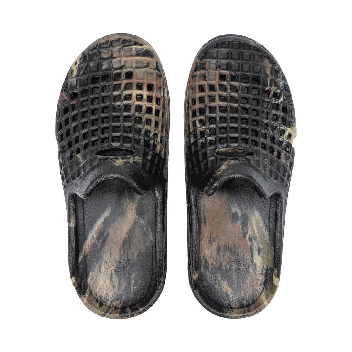 Lusso Cloud Woodland Camo Scenario Slide