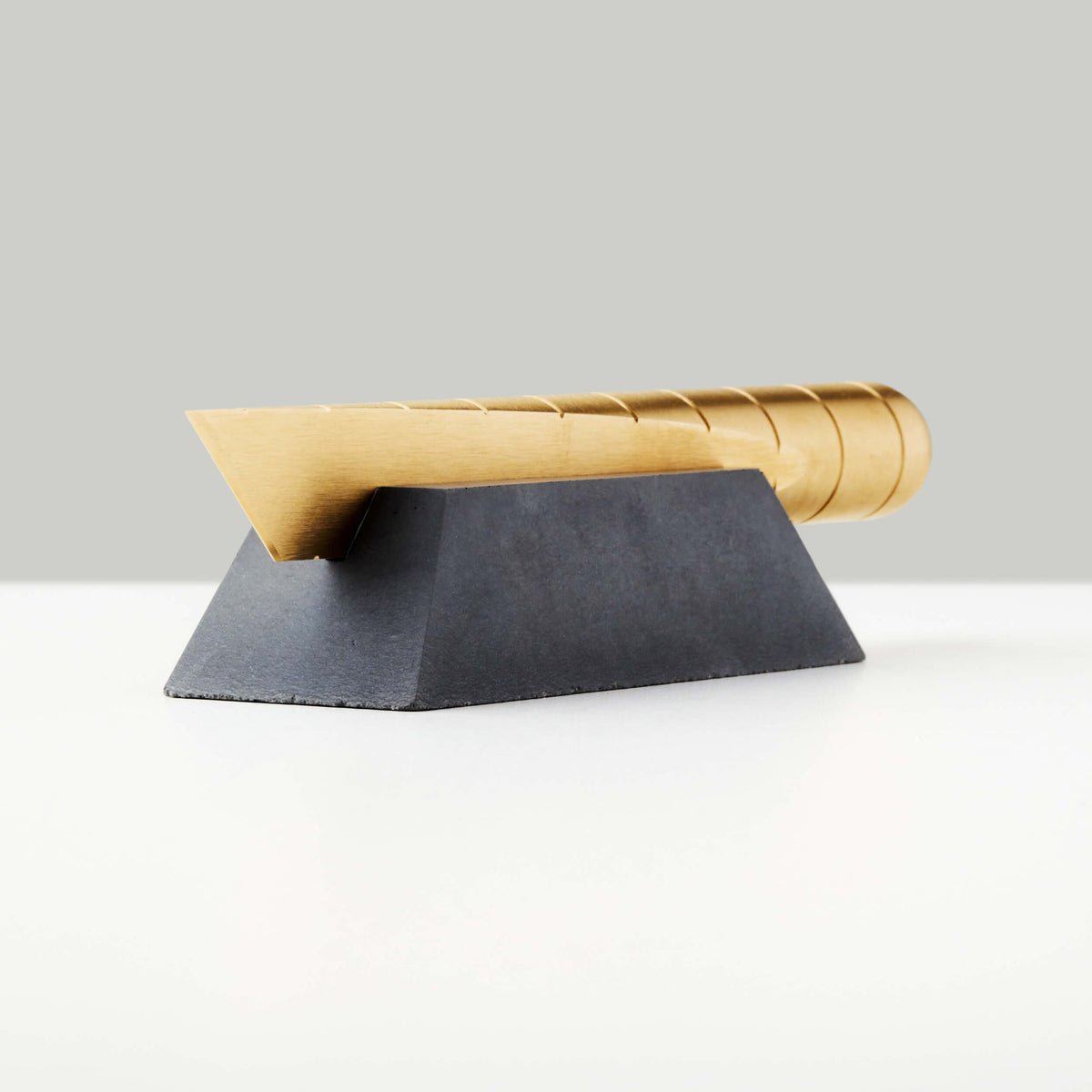 Craighill Desk Knife Plinth