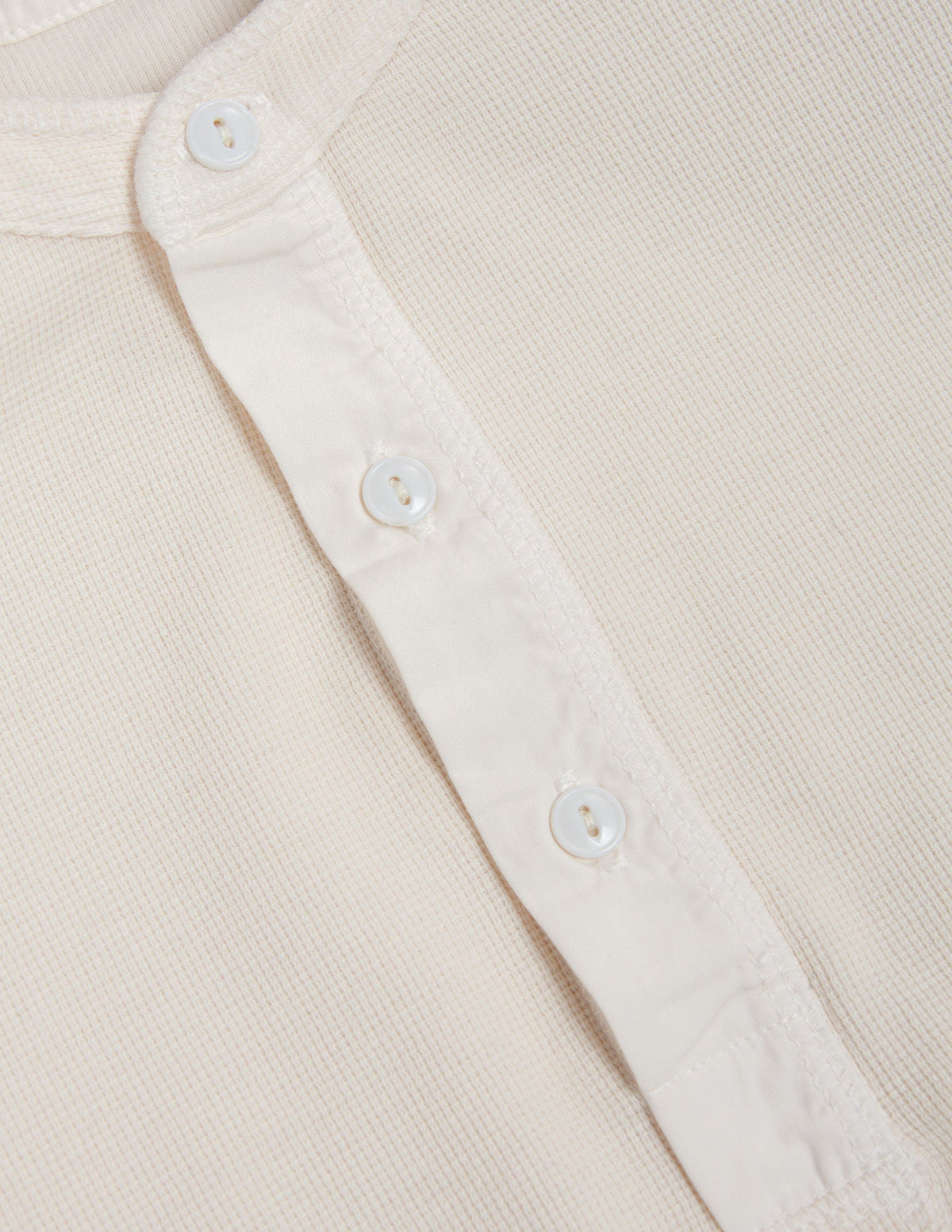 Rivay Gibson Waffle Henley in Antique White