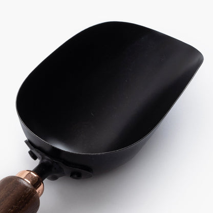 Barebones Garden Scoop