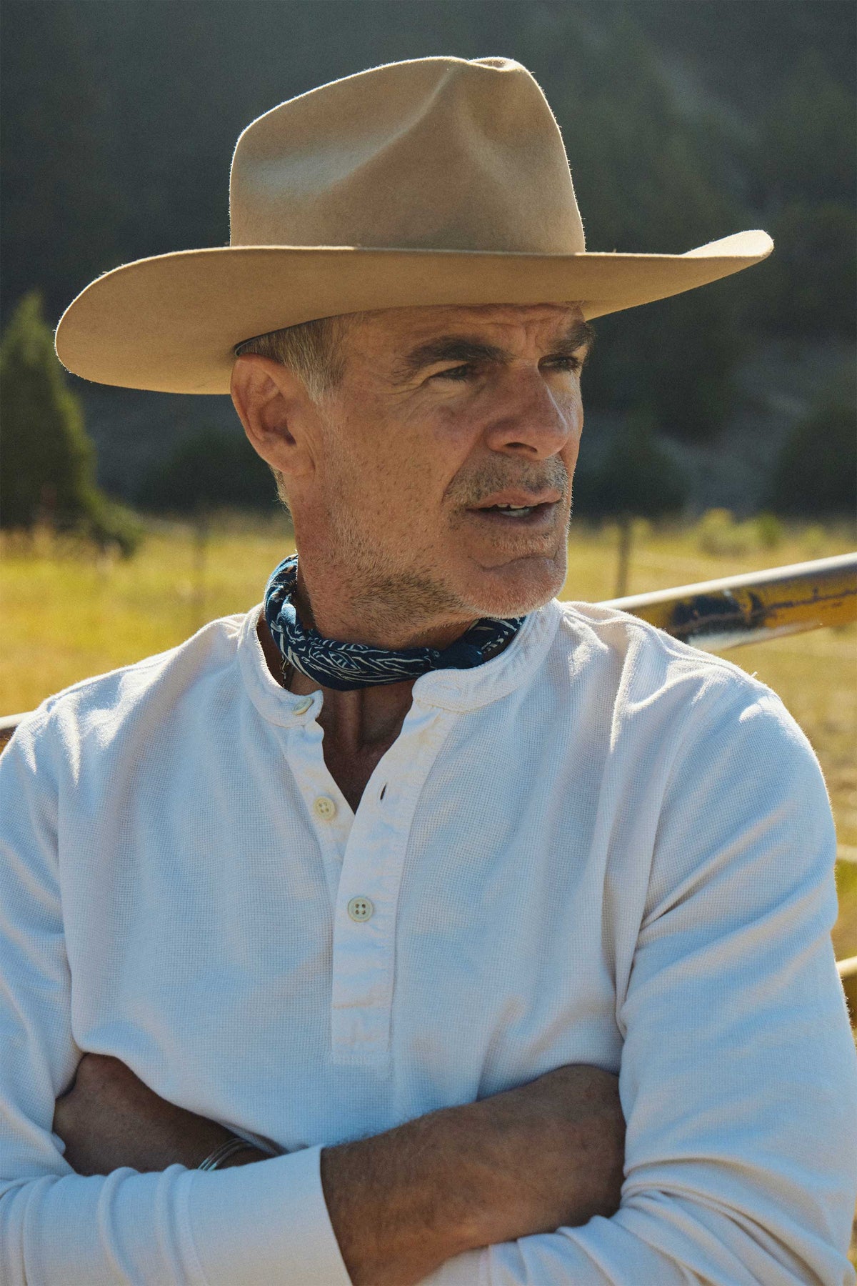 Rivay Gibson Waffle Henley in Antique White