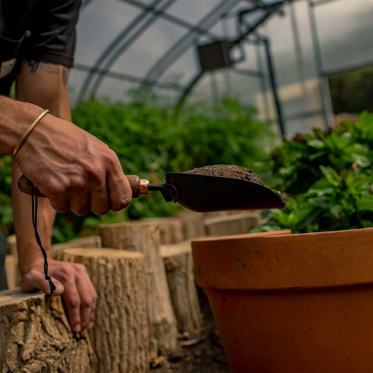 Barebones Garden Scoop