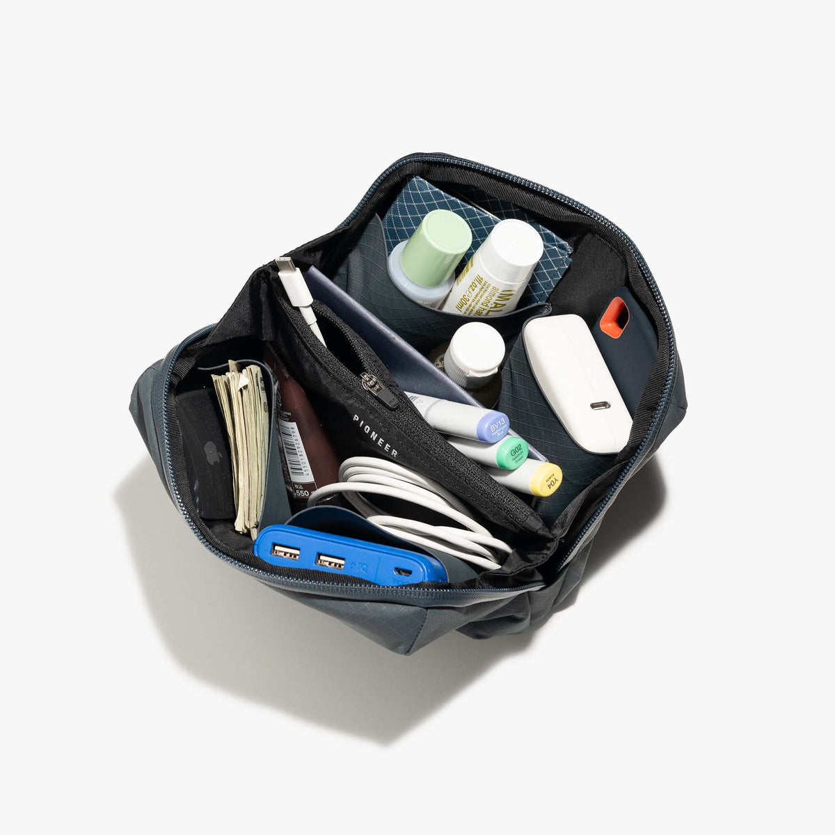 Pioneer Carry Global Pouch
