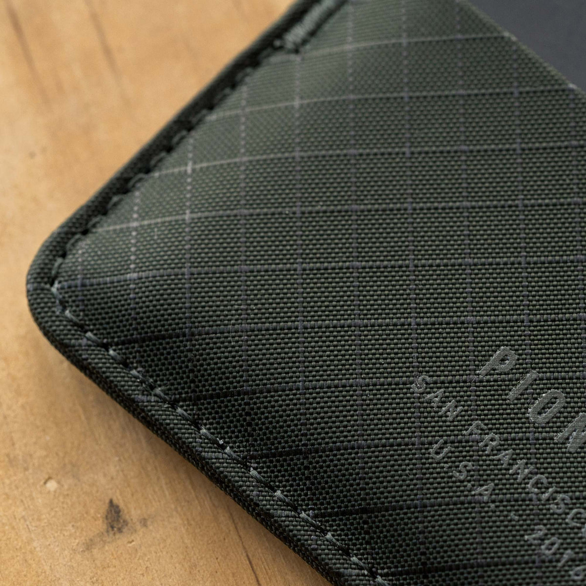 Pioneer Molecule Cardholder
