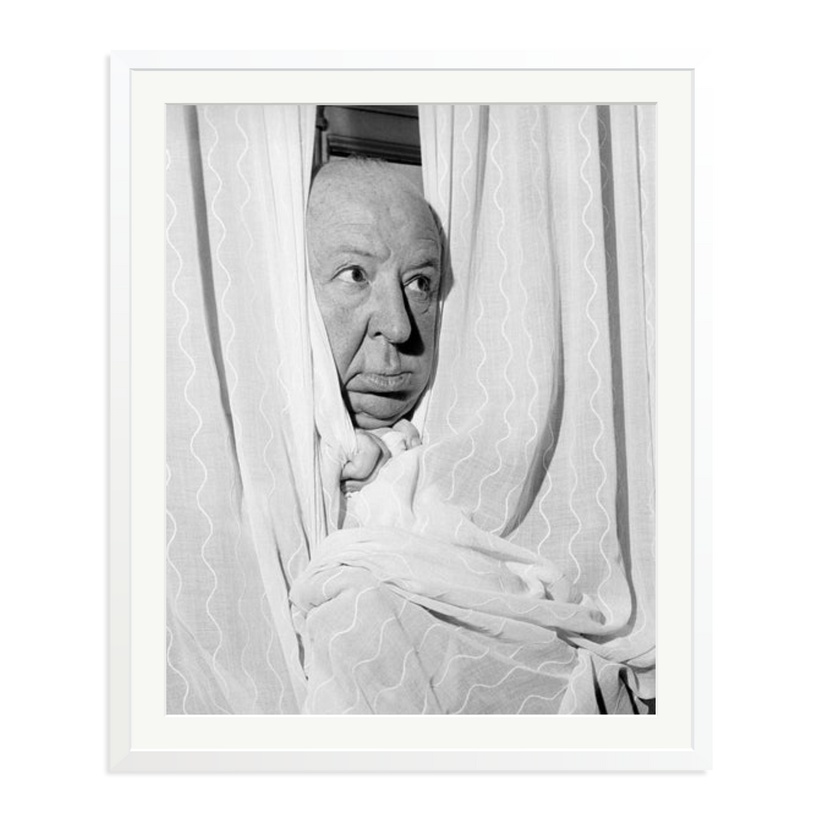 Alfred Hitchcock at the Claridges Hotel Framed Print White XXL