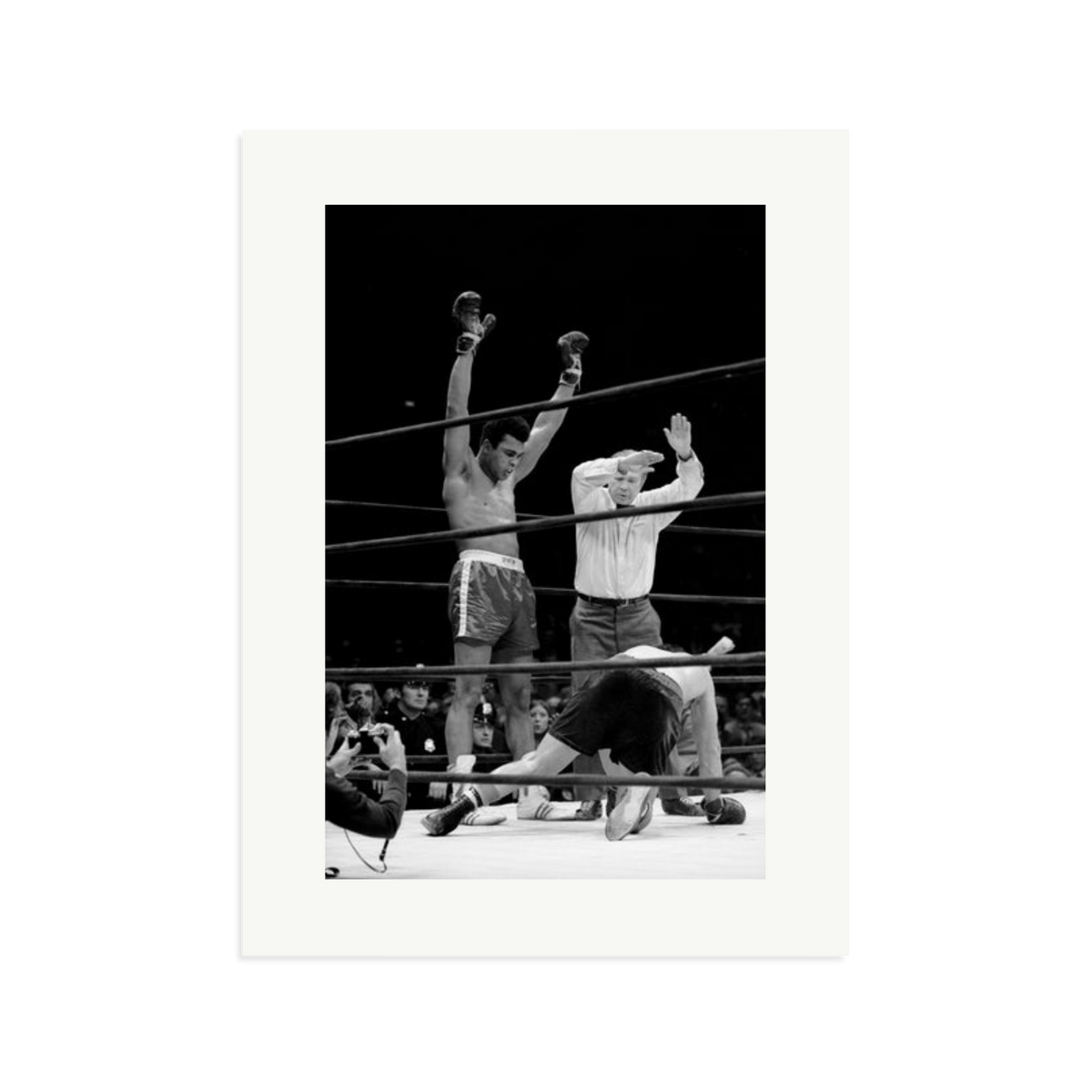 Muhammad Ali Knock Out Framed Print Print Only XL