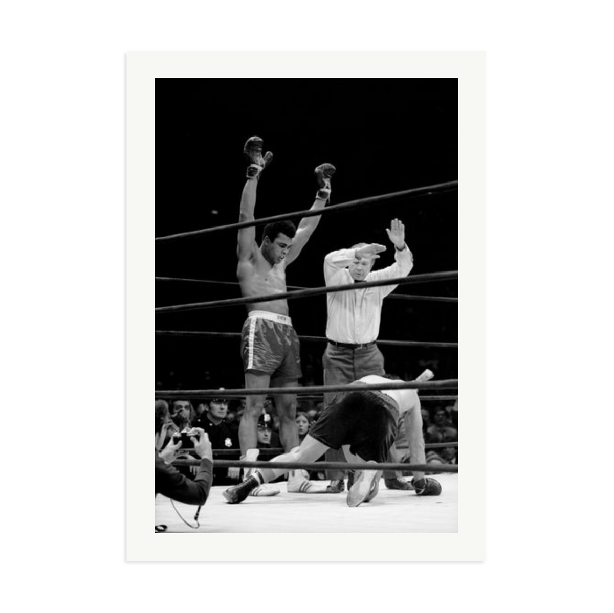 Muhammad Ali Knock Out Framed Print Print Only XXL