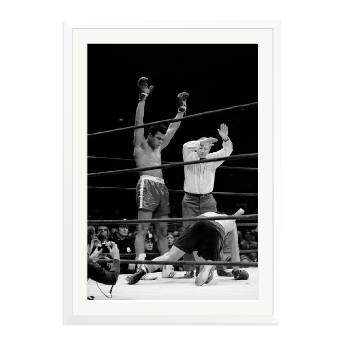 Muhammad Ali Knock Out Framed Print White XXL