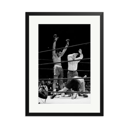 Muhammad Ali Knock Out Framed Print Black XL