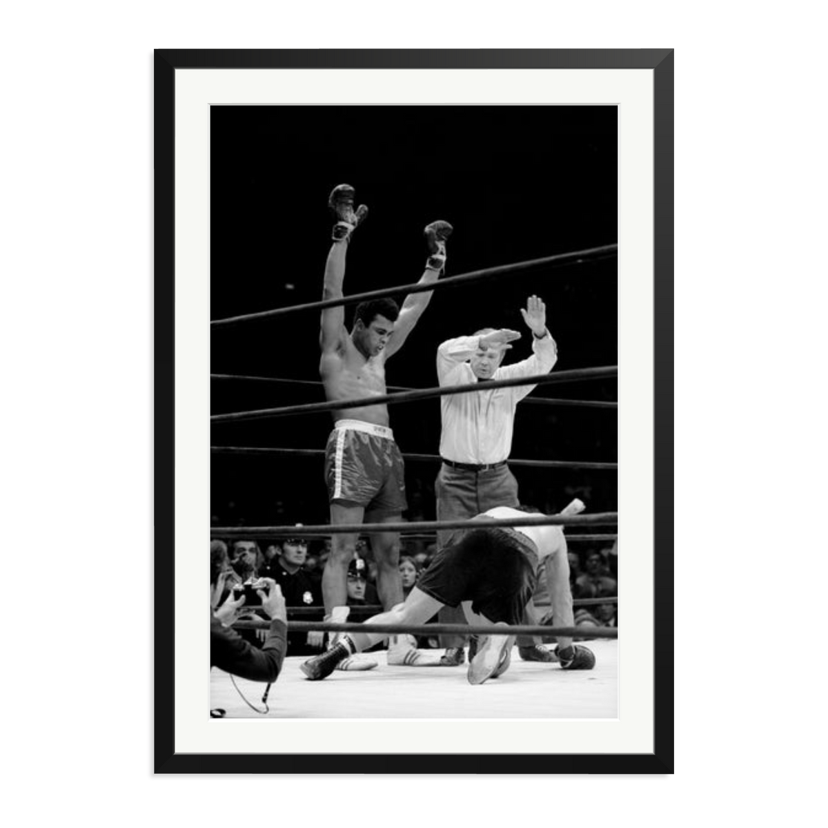 Muhammad Ali Knock Out Framed Print Black XXL