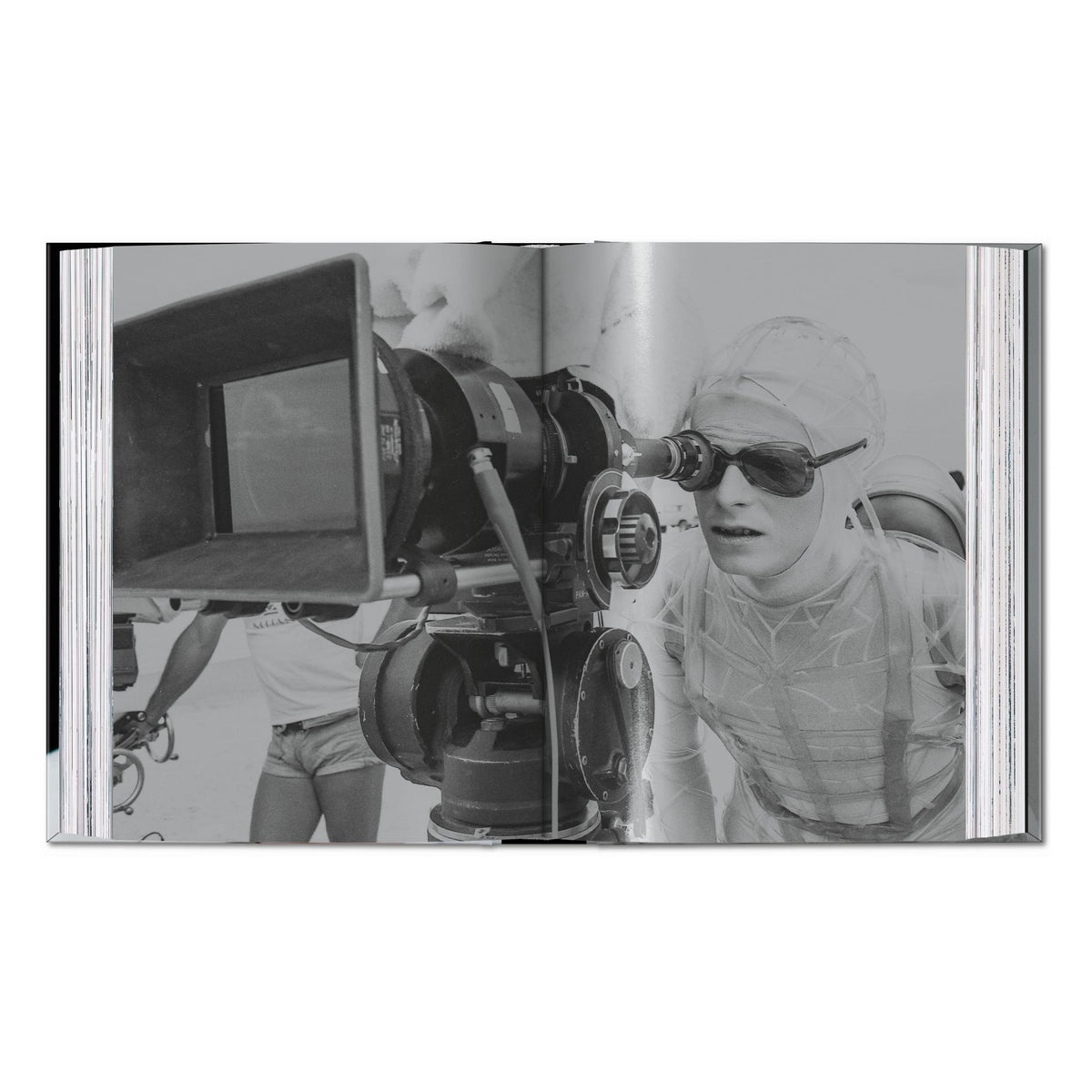 David Bowie in 'The Man Who Fell to Earth'