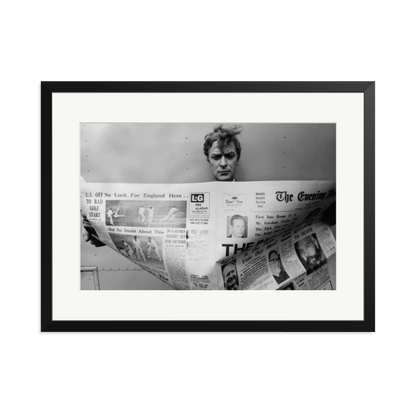 Caine Keeping Up Framed Print Black XL
