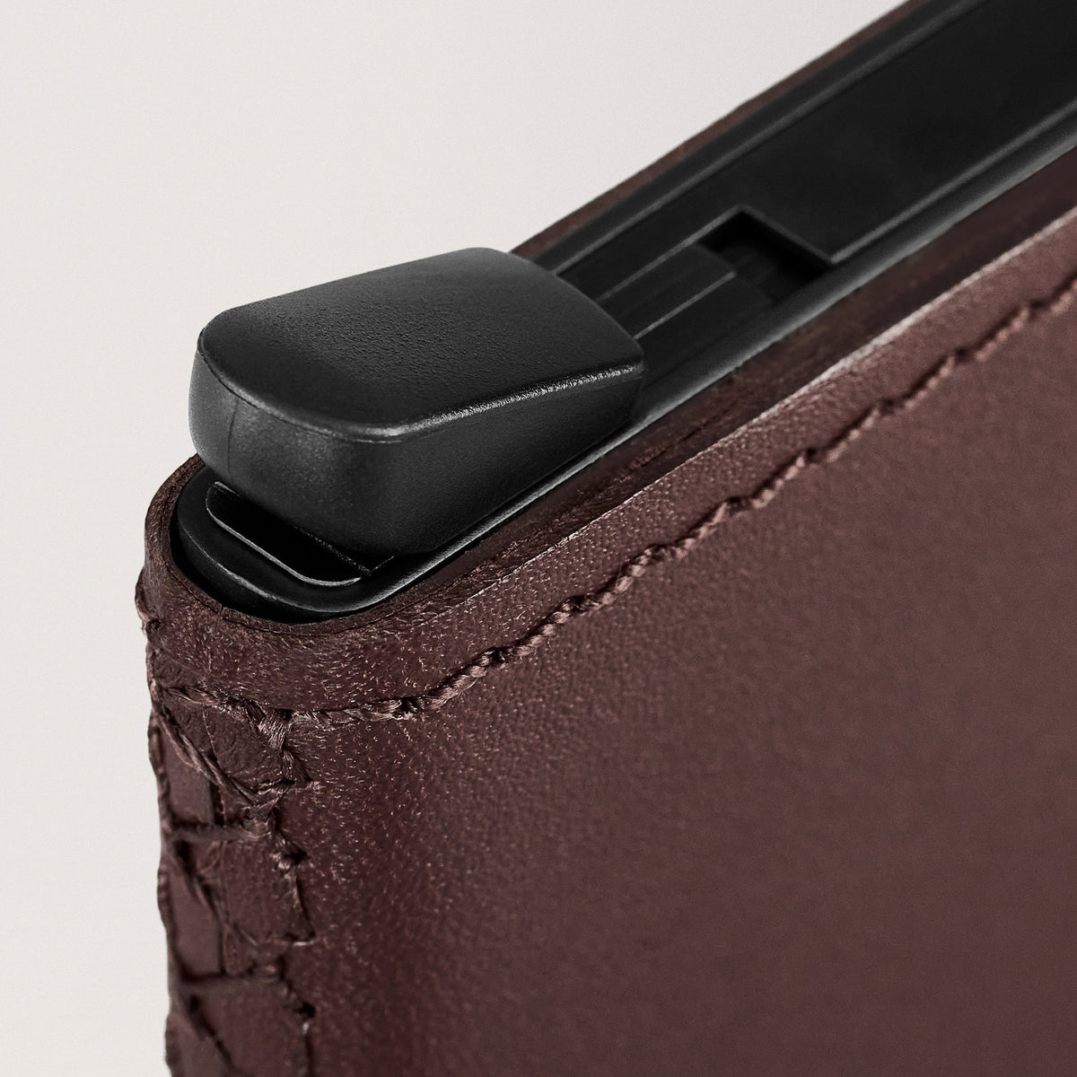 Carl Fredrik The Cardprotector