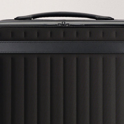 Carl Friedrik The Carry-on X