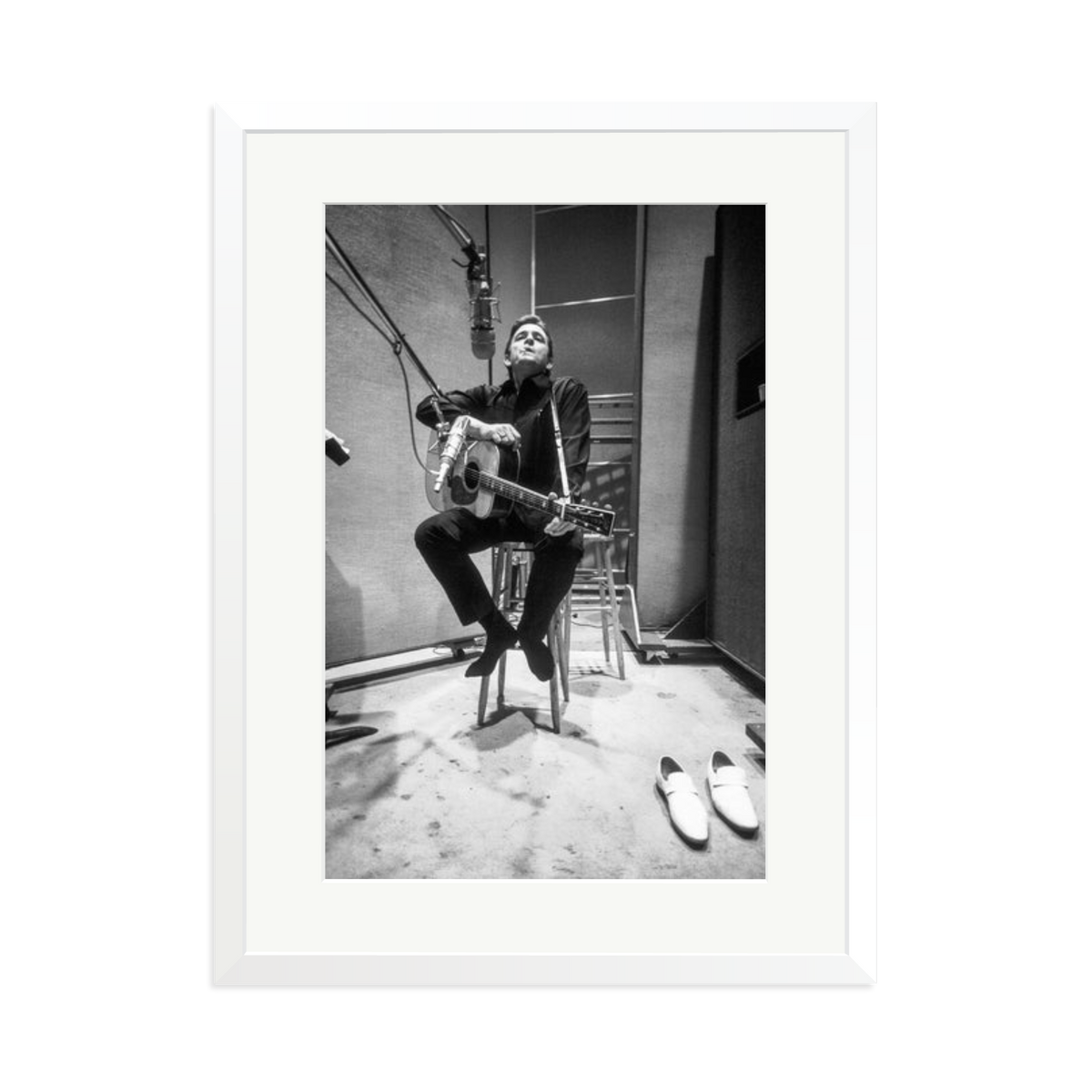 Johnny Cash in the Studio Framed Print White XL