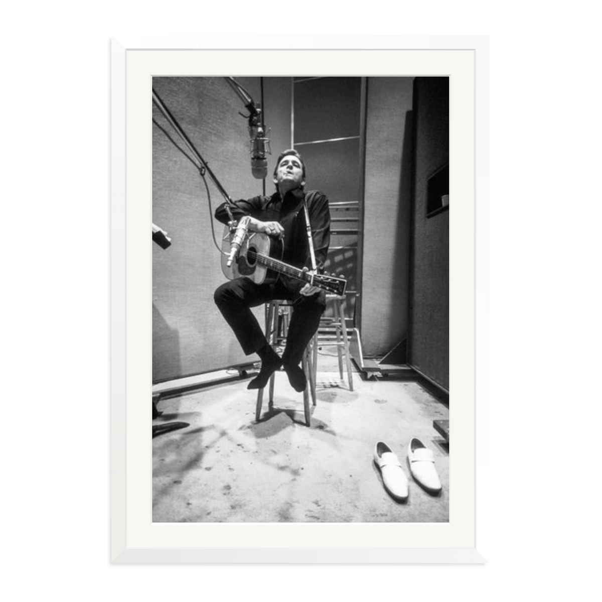 Johnny Cash in the Studio Framed Print White XXL