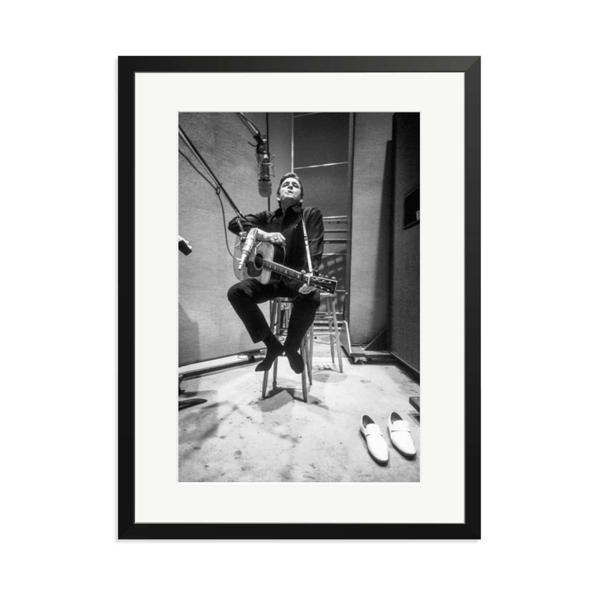 Johnny Cash in the Studio Framed Print Black XL