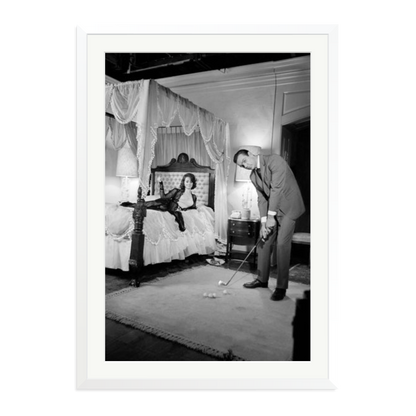 Connery, Golf on Set Framed Print White XXL