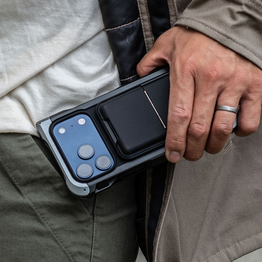 Dango iPhone 17 Pro Adapt Case