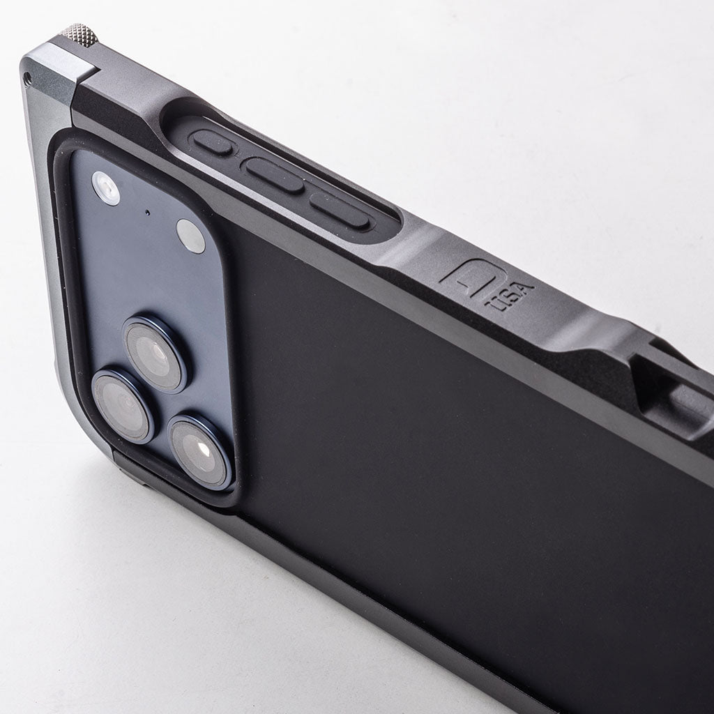 Dango iPhone 17 Pro Max Adapt Case