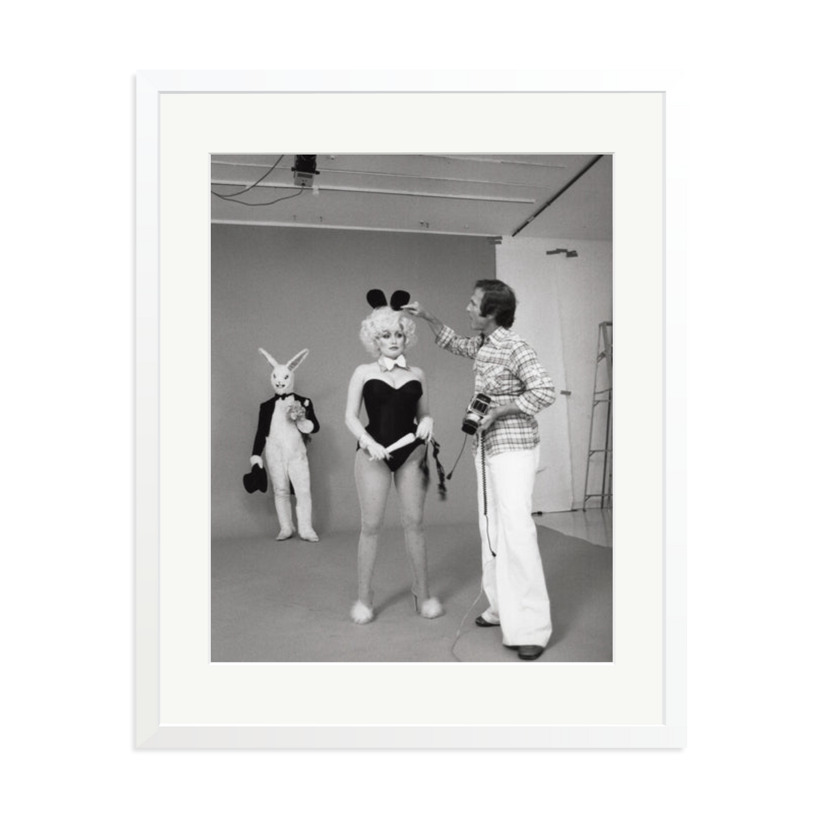 Dolly Parton, Playboy Photoshoot White XL