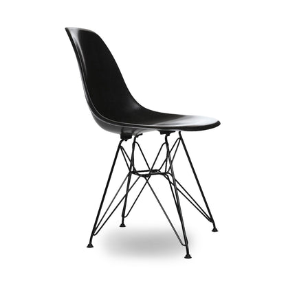 Eames Molded Fiberglass Side Chair