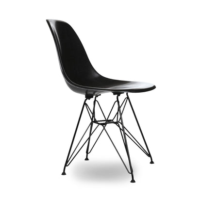 Eames Molded Fiberglass Side Chair