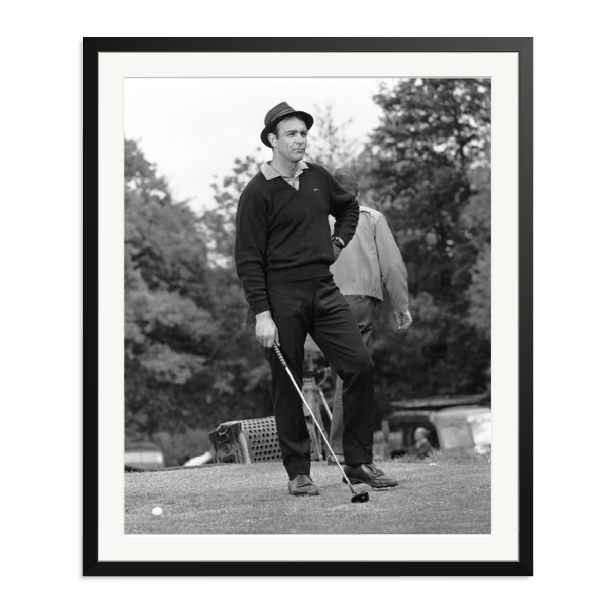 Goldfinger Golf Framed Print Black XXL