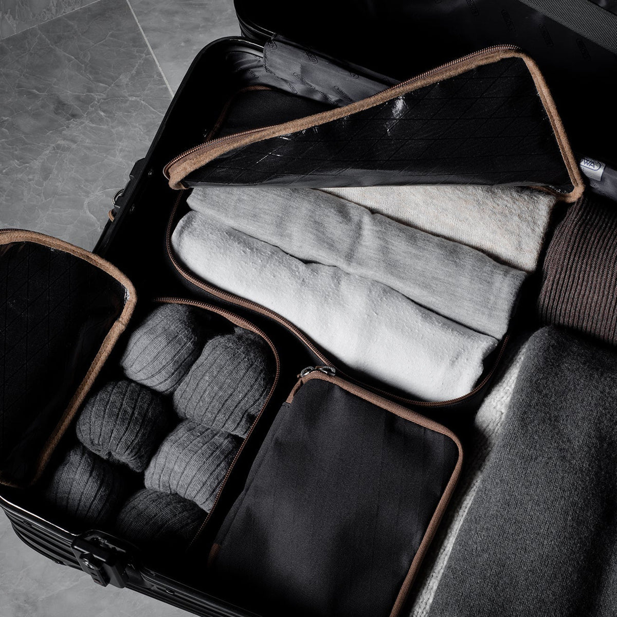 Hardgraft Fly Travel Kit