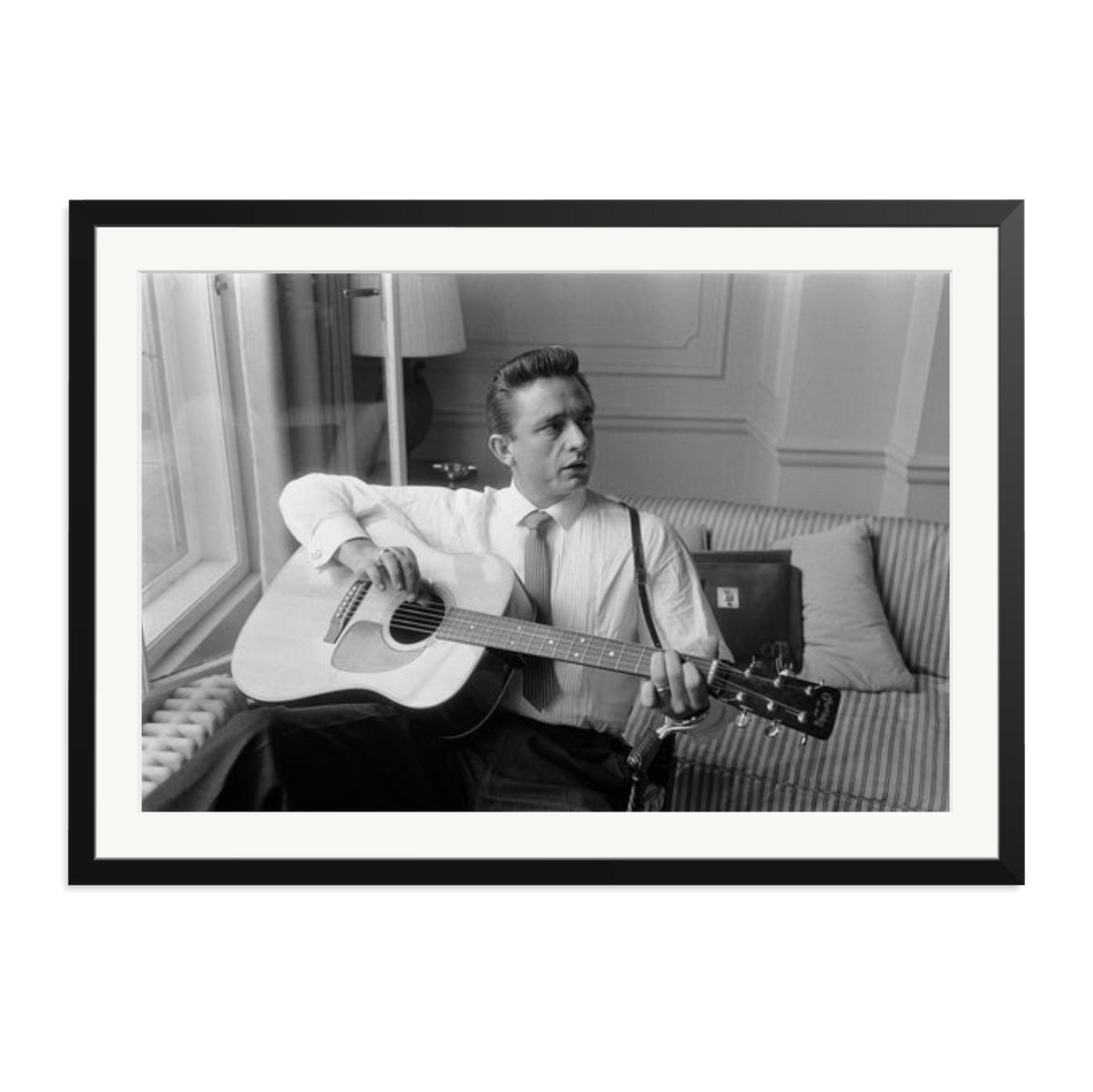 Johnny Cash at the Savoy Hotel Framed Print Black XXL