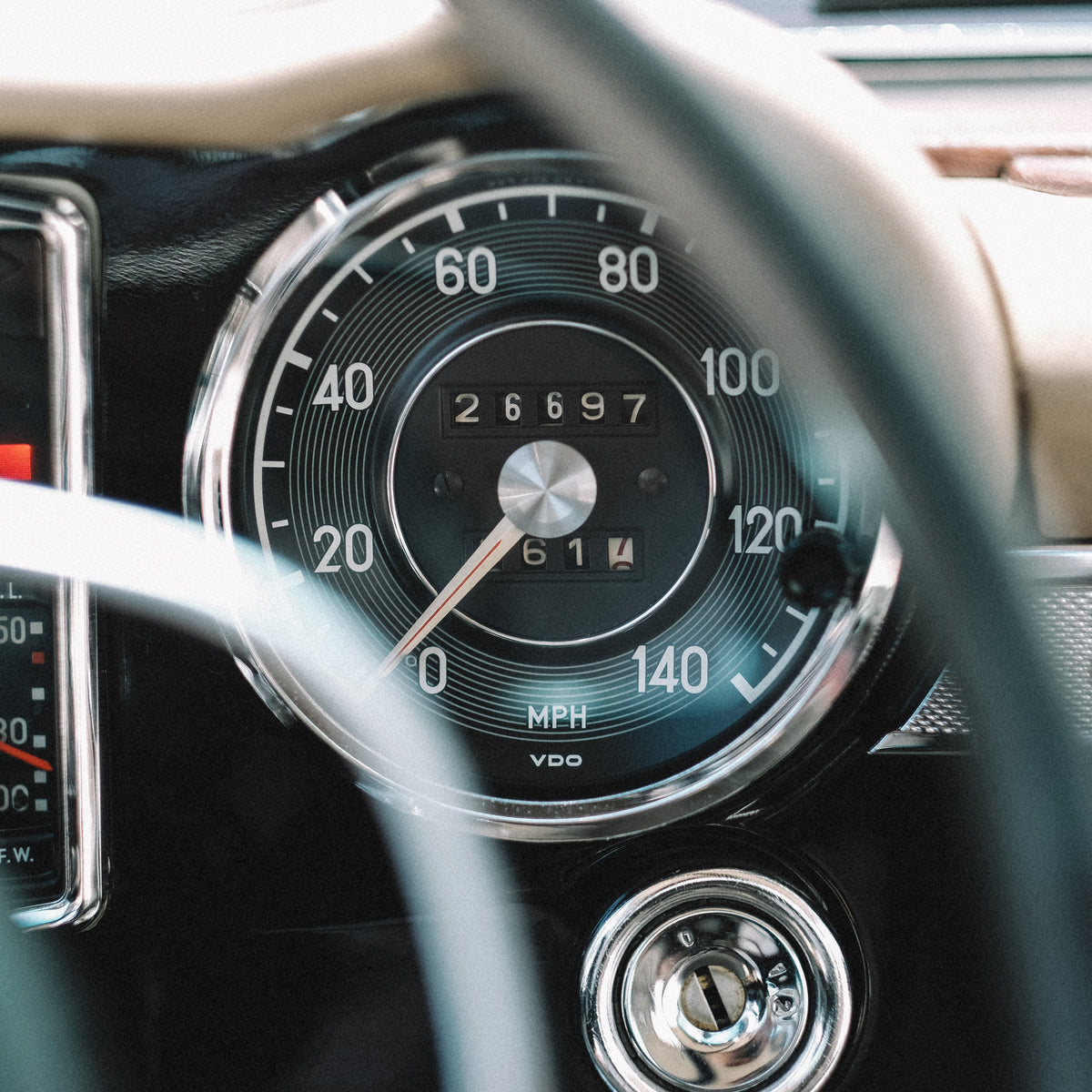 Robert Downey Jr.'s 1970 Mercedes-Benz 280SL Pagoda Coupe Roadster