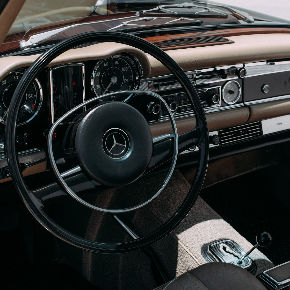 Robert Downey Jr.'s 1970 Mercedes-Benz 280SL Pagoda Coupe Roadster