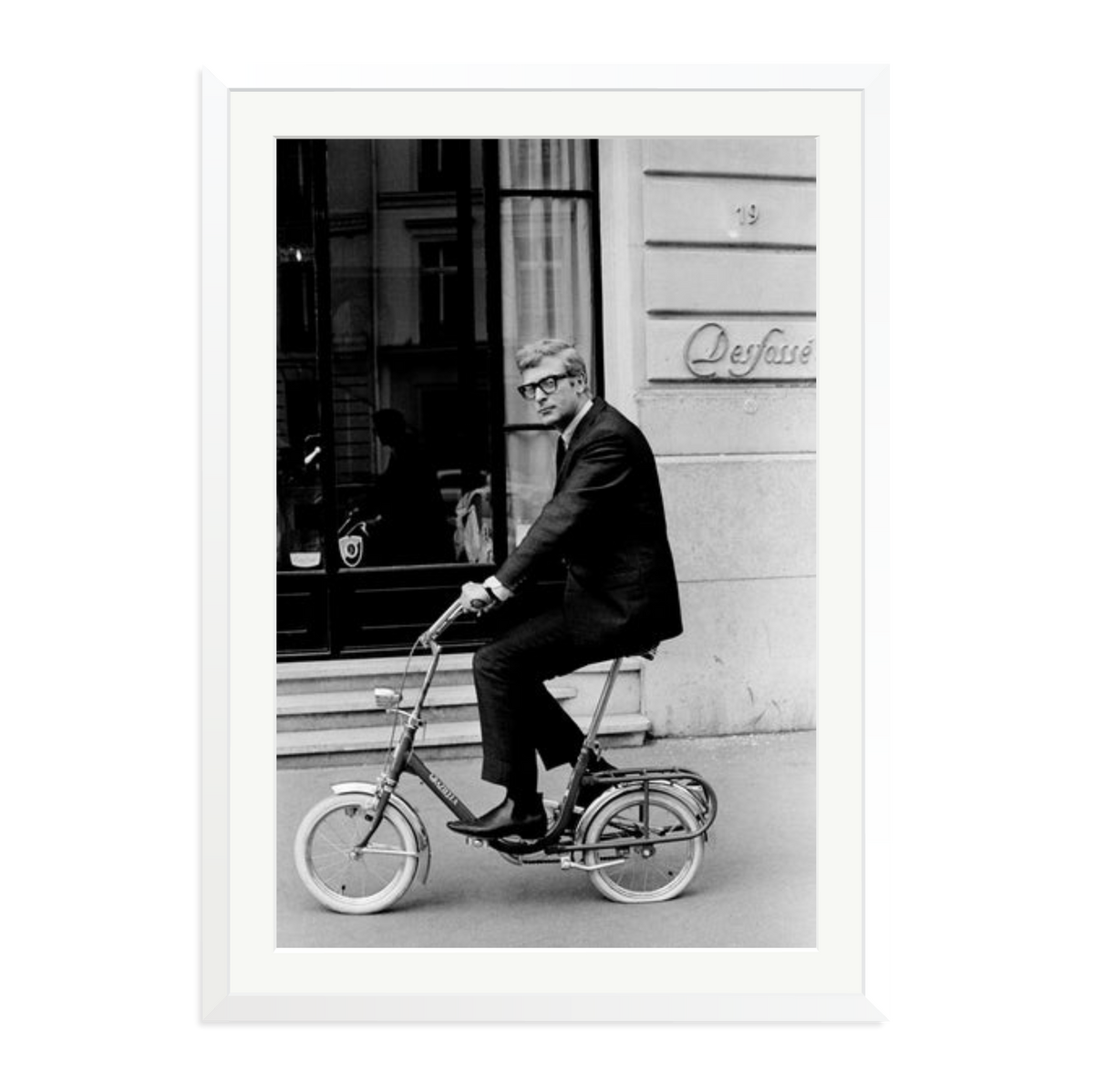 Michael Caine on His Bike Framed Print White XXL
