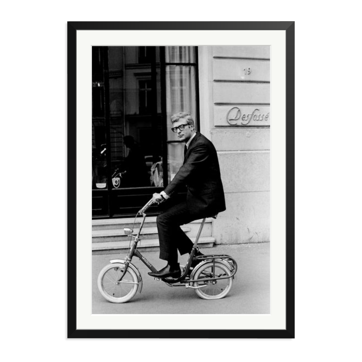Michael Caine on His Bike Framed Print Black XXL
