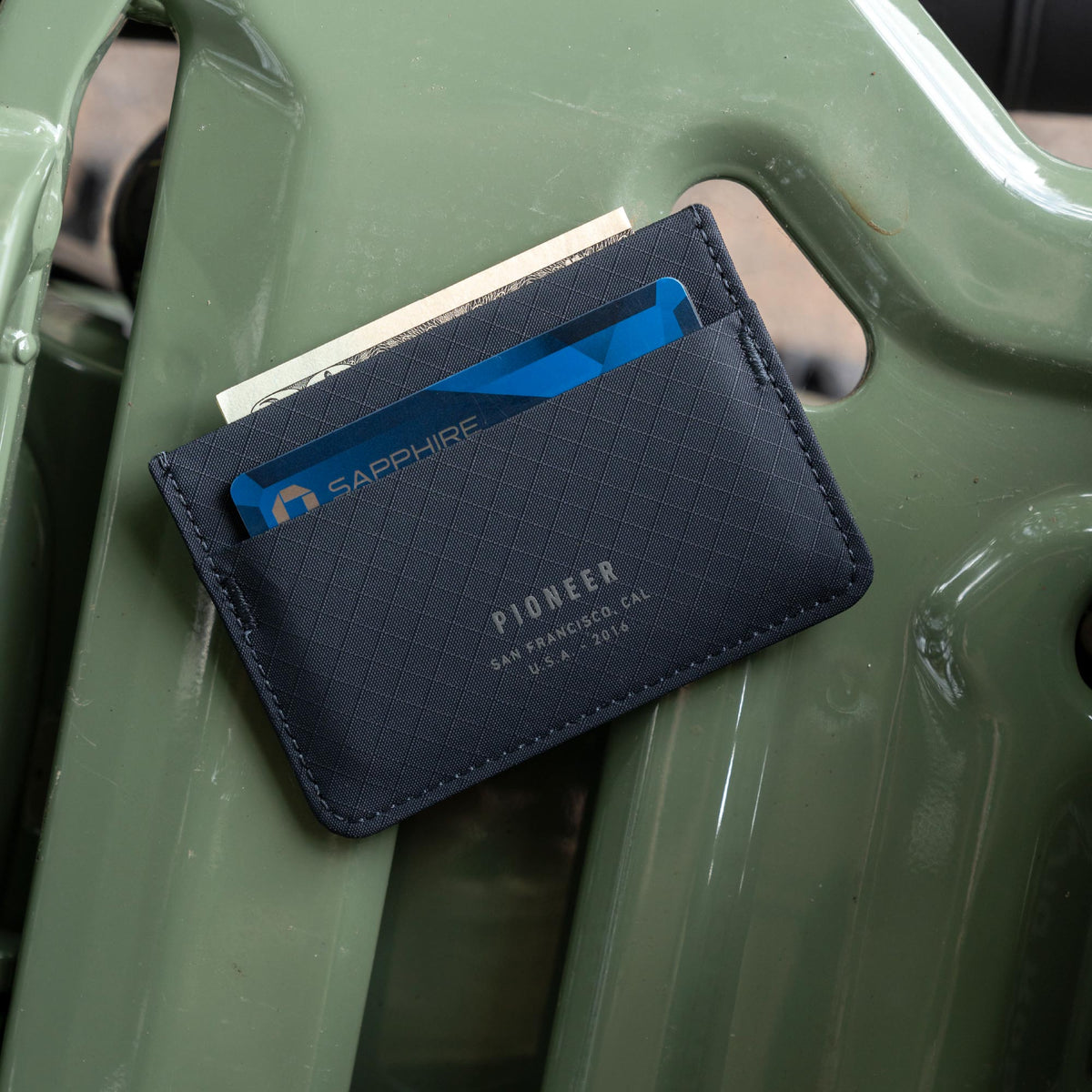 Pioneer Molecule Cardholder