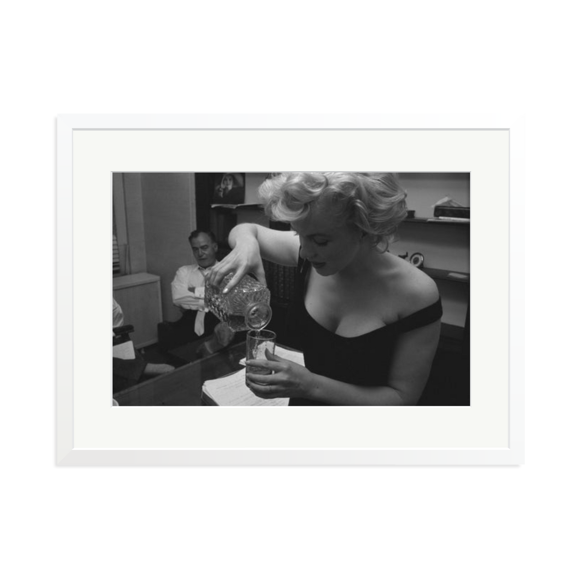 Marilyn Monroe Pouring A Drink Framed Print White XL