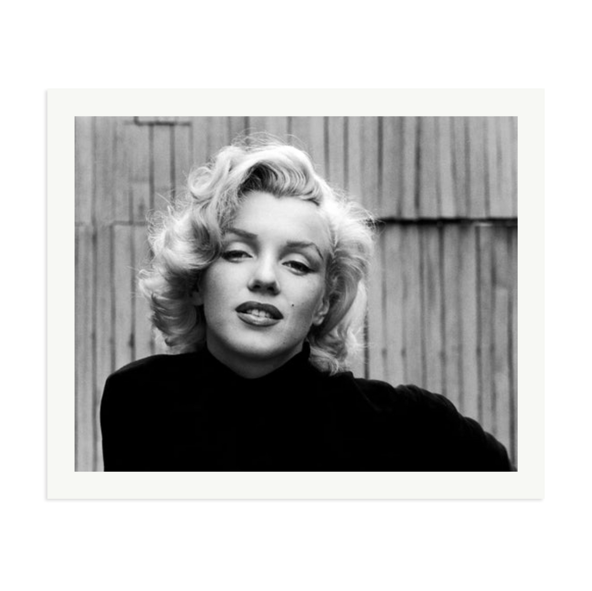 Marilyn Monroe Posing Framed Print Print Only XXL